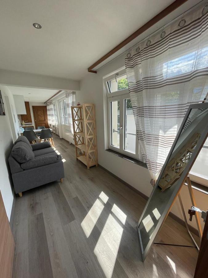 Moderne Einzigartige Wohnung In Altdorf Eksteriør bilde